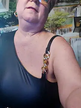 Chat +18 de QueenPammy1 ao vivo