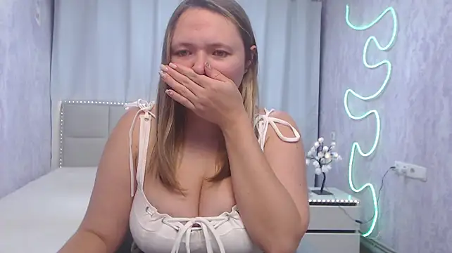 Chat XXX en directo de SallyVerda