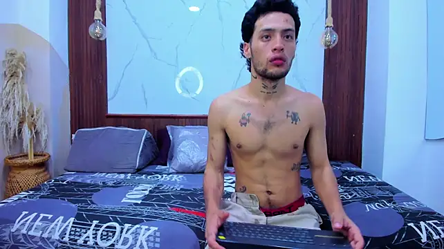 Loversinfire2's Live XXX Chat