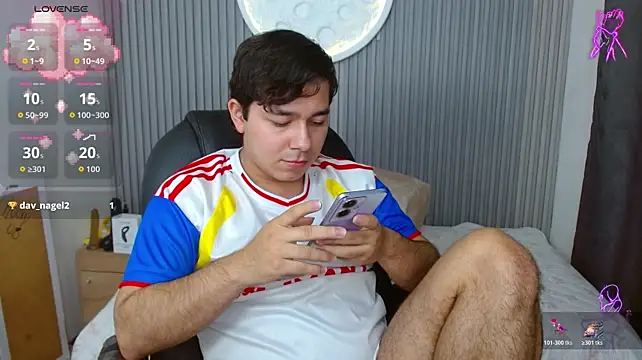 Julian_Smith21 Adlı Modelin Canlı XXX Sohbeti