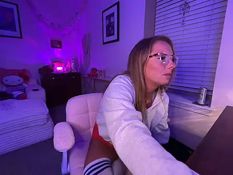prettymouthpeach Live XXX-chat