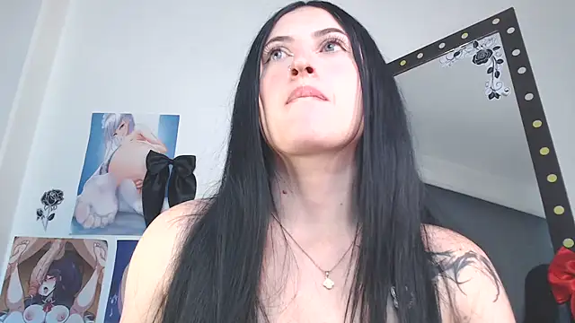 Chat +18 de Evelyn_Sheeran ao vivo