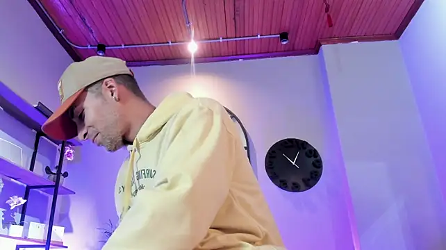 DrakeNeumann 라이브 XXX 채팅
