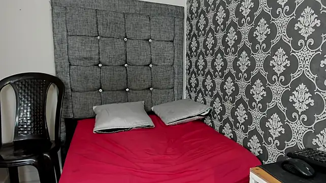 Czat XXX na żywo – Boys_Curlys_