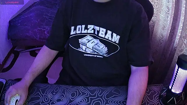 ZXCENSORED- Adlı Modelin Canlı XXX Sohbeti