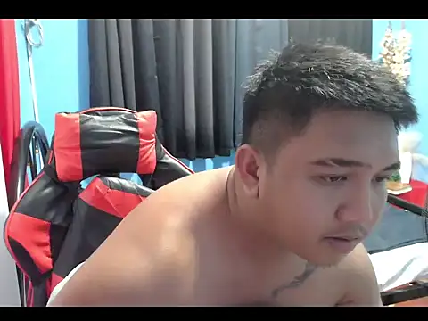 Онлайн чат XXX David_hot_dad