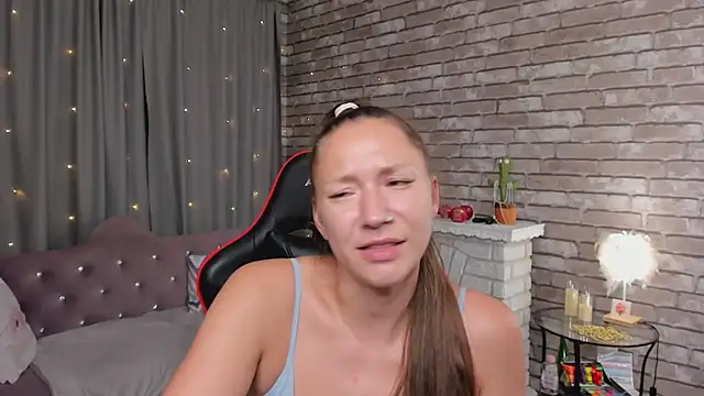 SarahCoksss' Live XXX Chat