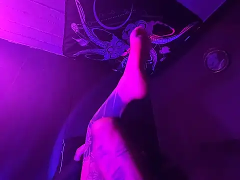 rousstattoo's Live XXX Chat