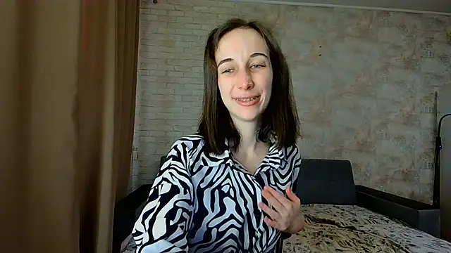 Anika_bloom live XXX chat