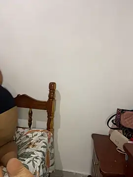 צ'אט XXX בשידור חי של SofixxZ
