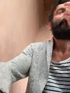Michel_huge – Naživo XXX chat