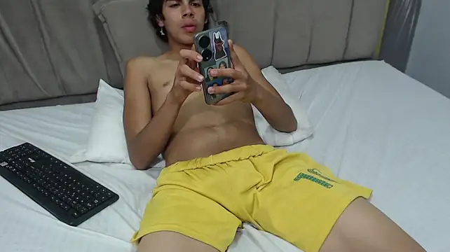 XXX chat uživo modela tombakker