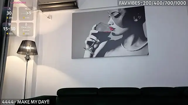 SassyCookies live XXX chat