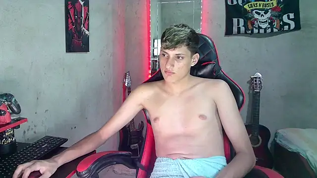 flaquito_junior – Live XXX-chat