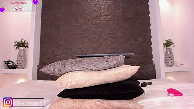 Chat XXX ao vivo de naina_deivis33