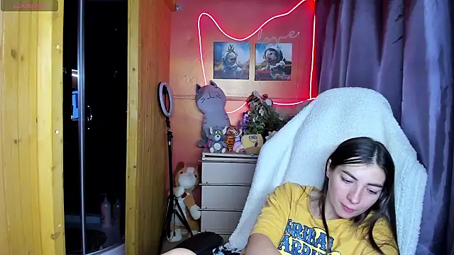 Fiery_Brunette_ 라이브 XXX 채팅