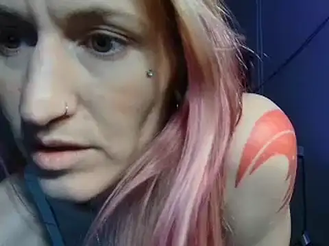 high_lavie's Live XXX Chat