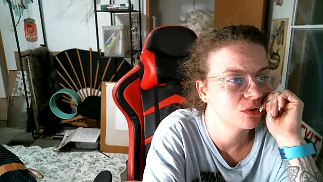 Rosalyn_rowdy Chat XXX live