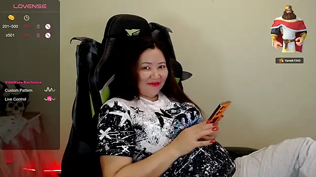 LisaAsianFlower Adlı Modelin Canlı XXX Sohbeti