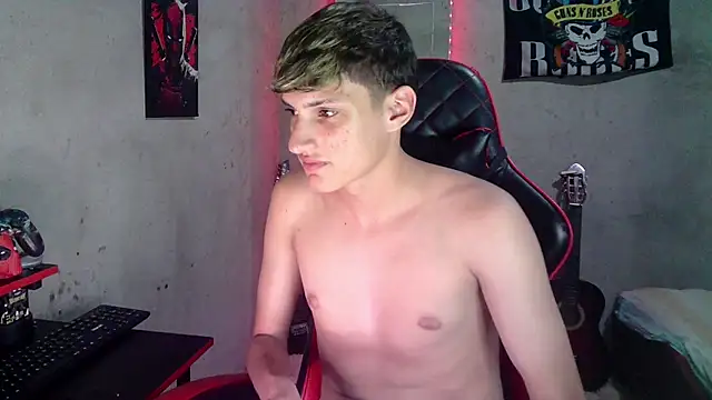 flaquito_junior live XXX chat