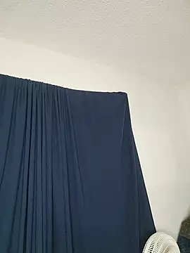 azulzulix Adlı Modelin Canlı XXX Sohbeti