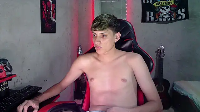 flaquito_junior live XXX chat