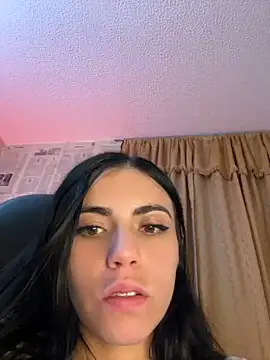 Chat +18 de i_am_nina_ ao vivo