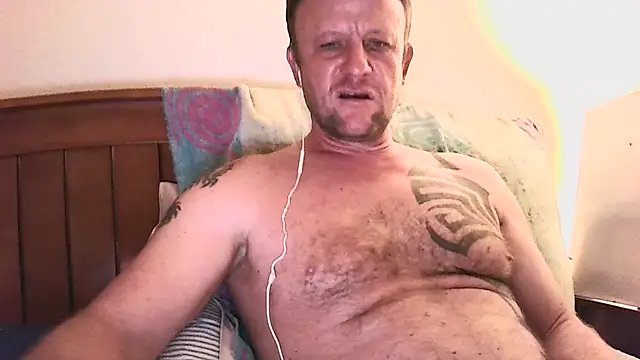 Yournaughty Chat XXX in diretta