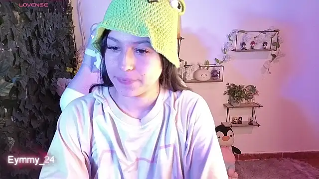 Živý XXX chat Eymmy_24