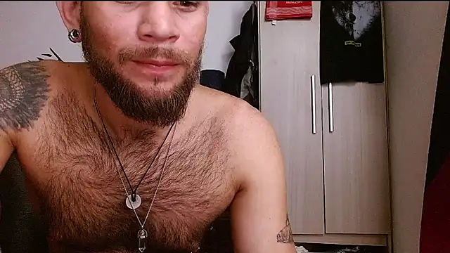 Chat +18 de DominanThewolff ao vivo