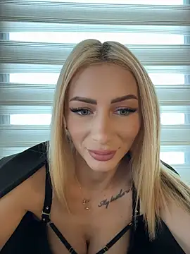 AngieShae live XXX chat