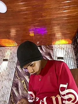 Chat +18 de violeta_E_ ao vivo