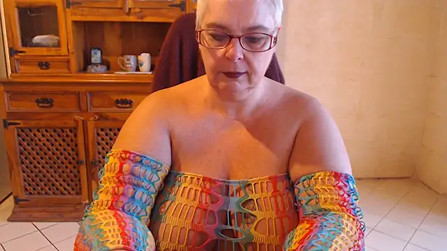 MISS_LINDAH live XXX chat