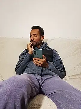 XXX chat uživo modela BlackAlphaPrime