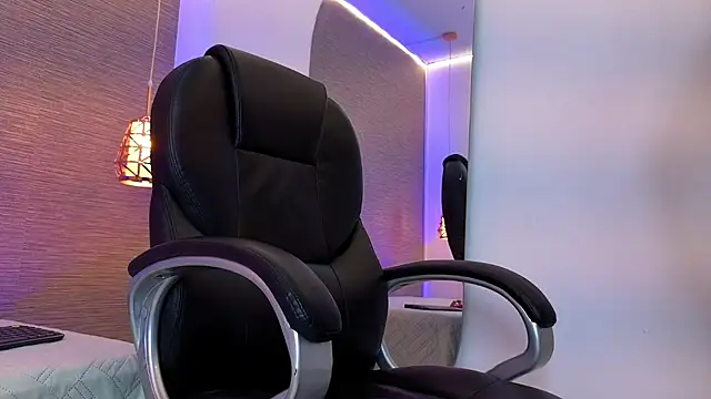 XXX chat uživo modela SweetDareX