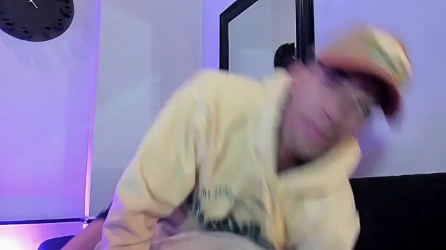 DrakeNeumannn Live XXX chat