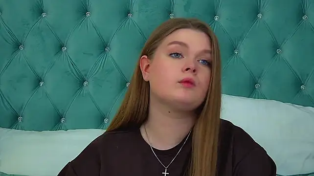 CrystalLyons Chat XXX live