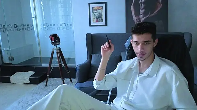 دردشة KaydenDrew الجنسية المباشرة
