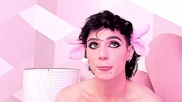 Chatroom XXX en direct de KylieMonnett