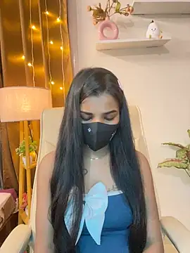 its_ur_flora's Live XXX Chat