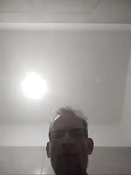 CulturedBus909 Pertunjukan Webcam