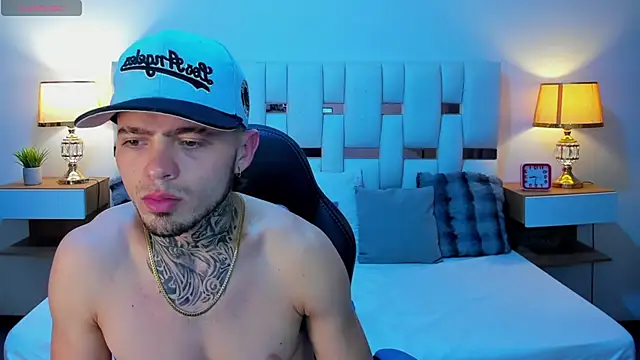 Zeus_damian21 Adlı Modelin Canlı XXX Sohbeti