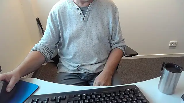 Buggemann live XXX chat