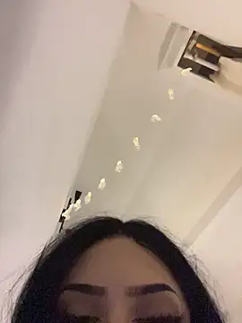 bratystarn Live XXX chat