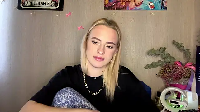Chat +18 de RochelleBartenfield ao vivo