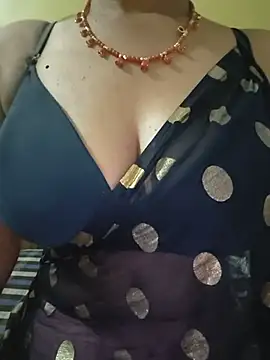 Praveena27telugu's Live XXX Chat