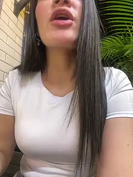 Chat XXX en directo de KenyaCopper