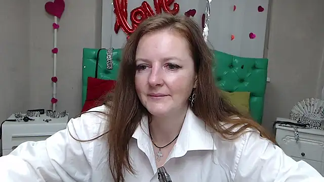 XXX chat uživo modela MeganPirs