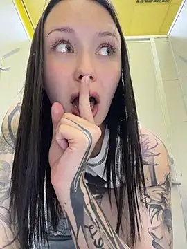 צ'אט XXX בשידור חי של EliteBitch