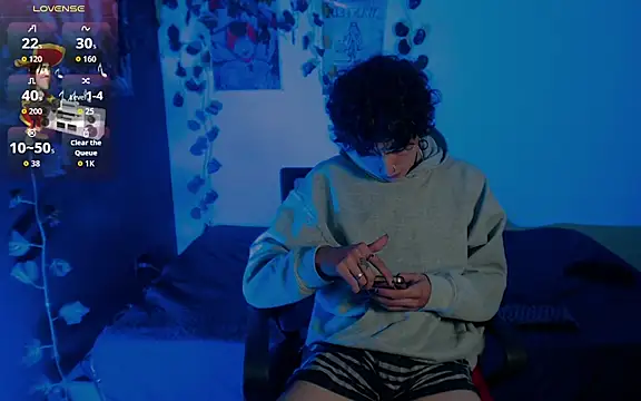 JohnnyJones_ élő XXX-chatje